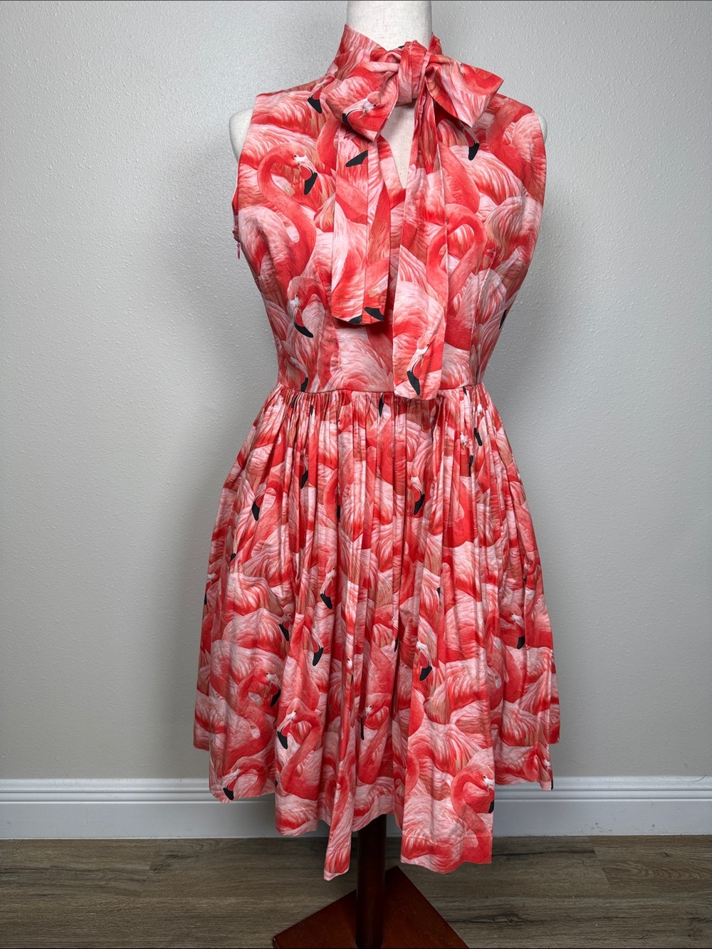 Flamingo Print Swing Dress M Fit & Flare Bow Neck Tie Pockets Pin Up Rockabilly
